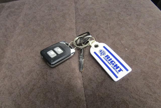 2002 Toyota HiAce JDM car for sale — photo 20 of 20