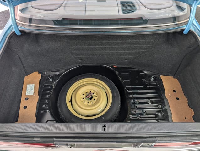 1995 Toyota Crown JDM car for sale — photo 24 of 25