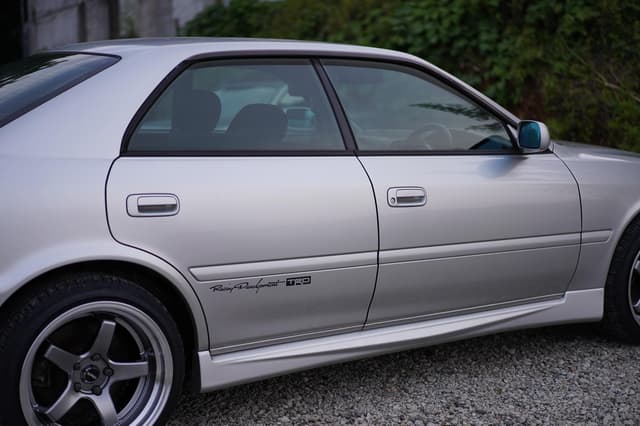 1999 Toyota Chaser JDM car for sale — photo 12 of 24
