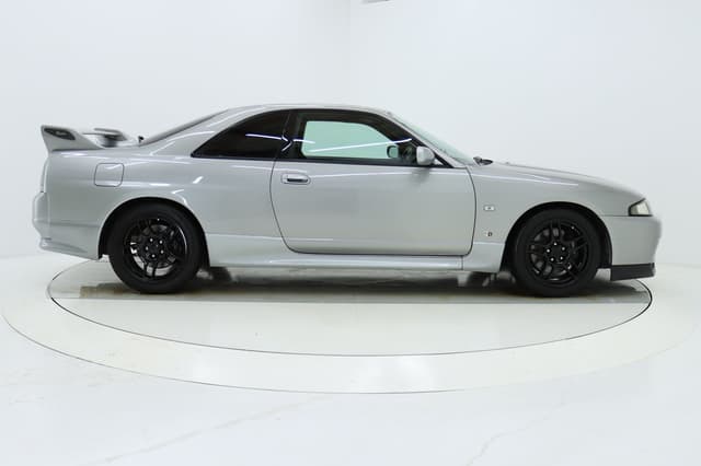 1997 Nissan Skyline JDM car for sale — photo 6 of 25