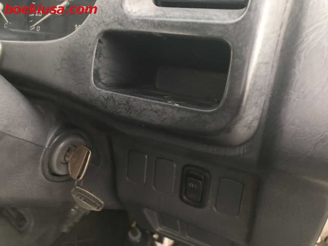 1999 Daihatsu Hijet JDM car for sale — photo 16 of 22