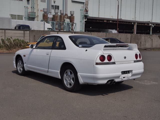 1996 Nissan Skyline JDM car for sale — photo 11 of 25
