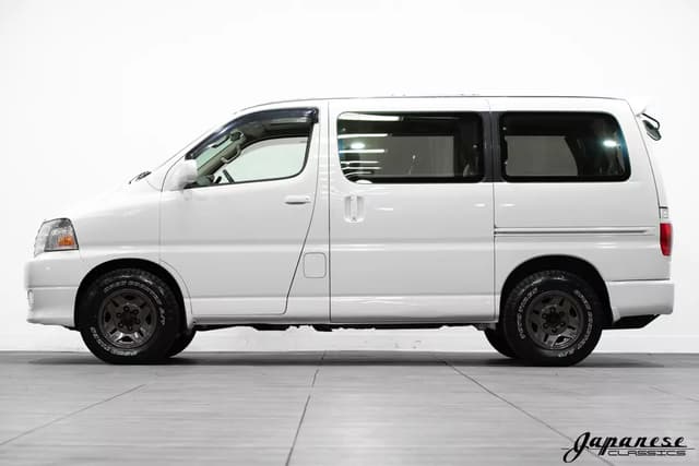 1999 Toyota Grand Hiace JDM car for sale — photo 4 of 25
