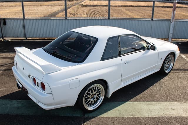1994 Nissan Skyline JDM car for sale — photo 12 of 25