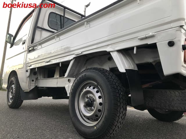 1999 Daihatsu Hijet JDM car for sale — photo 5 of 22