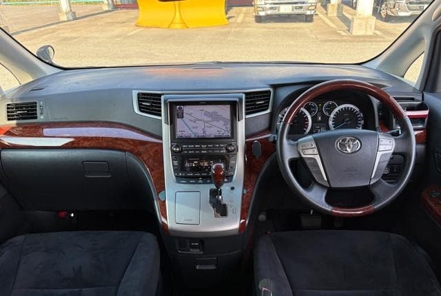 2011 Toyota Alphard JDM car for sale — photo 2 of 25