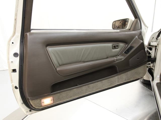 1989 Toyota Soarer JDM car for sale — photo 18 of 25