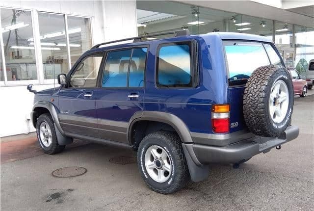 1998 Isuzu Bighorn JDM car for sale — photo 8 of 25