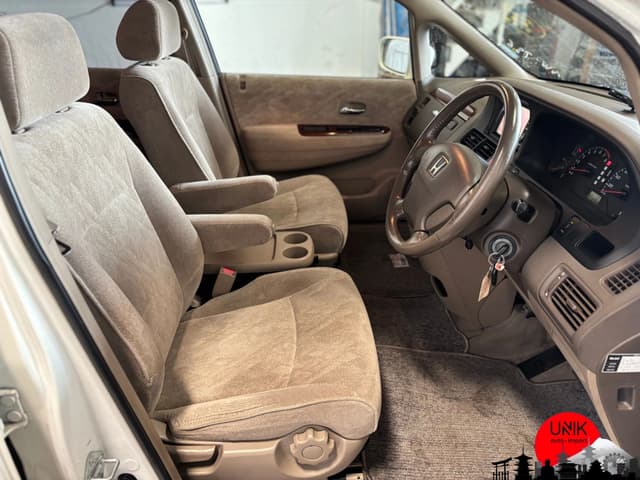 2000 Honda Odyssey JDM car for sale — photo 7 of 24