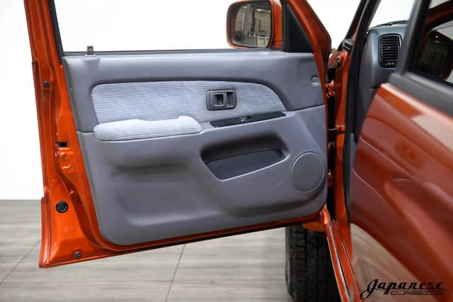 1996 Toyota Hilux JDM car for sale — photo 18 of 25