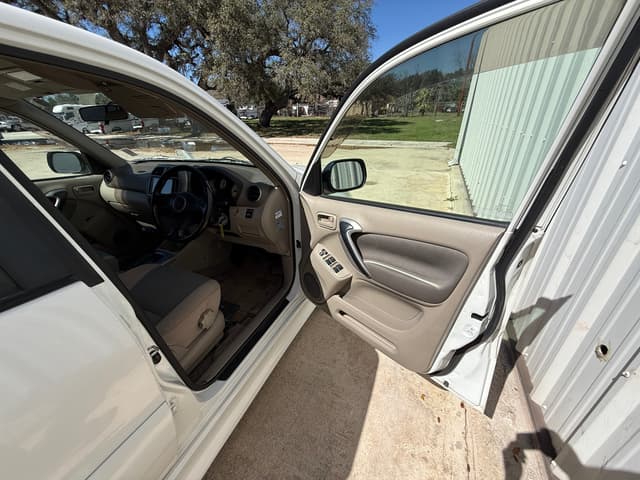 2000 Toyota RAV4 JDM car for sale — photo 20 of 22