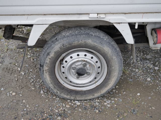 2001 Suzuki Carry JDM car for sale — photo 22 of 25