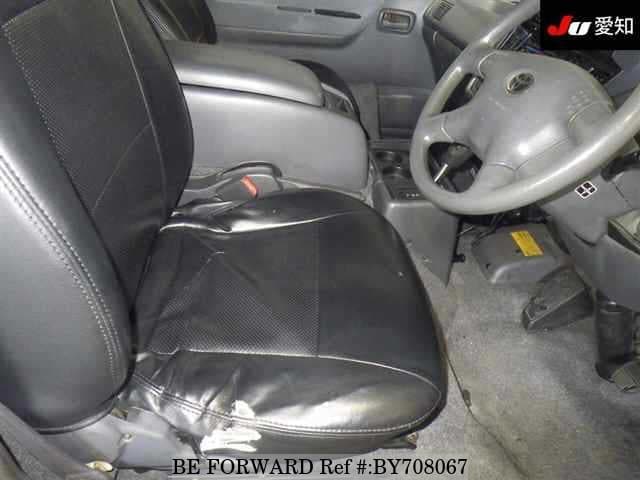 2003 Toyota HiAce JDM car for sale — photo 6 of 8