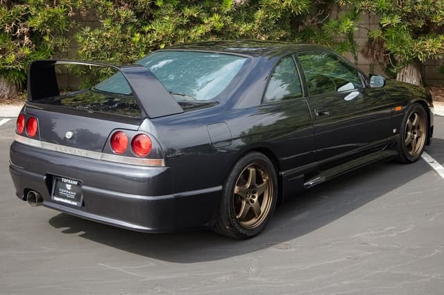 1995 Nissan Skyline JDM car for sale — photo 11 of 25