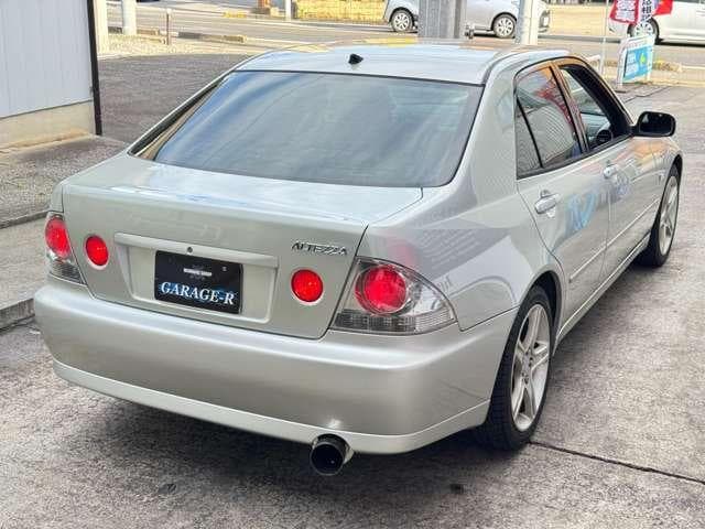1998 Toyota Altezza JDM car for sale — photo 8 of 21