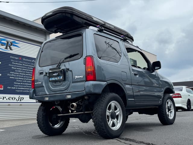2005 Suzuki Jimny JDM car for sale — photo 14 of 25