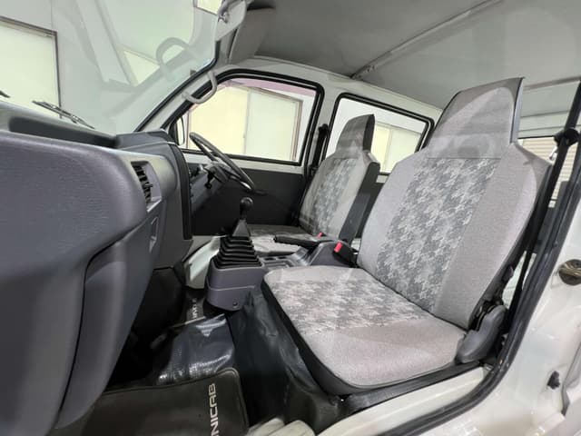 1998 Mitsubishi Minicab JDM car for sale — photo 10 of 25