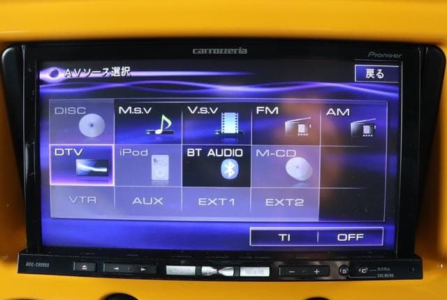 2011 Toyota Fj Cruiser JDM car for sale — photo 20 of 25