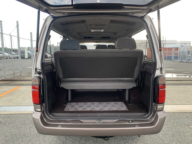 1994 Toyota HiAce JDM car for sale — photo 5 of 9