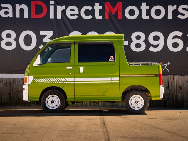 1998 Daihatsu Hijet JDM car for sale — photo 8 of 12