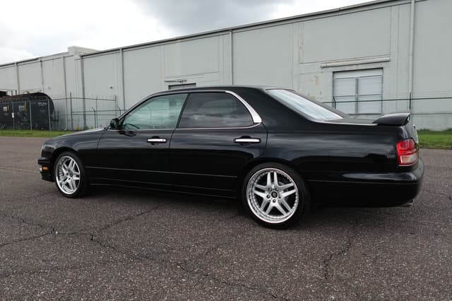 1999 Nissan Cedric JDM car for sale — photo 11 of 20