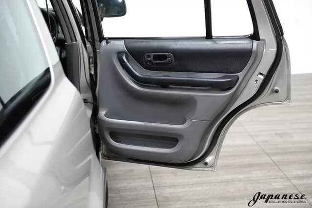 1997 Honda CR-V JDM car for sale — photo 20 of 25