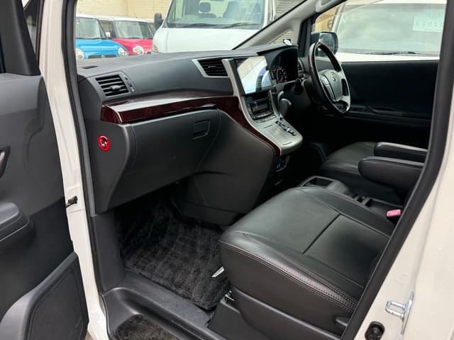 2012 Toyota Alphard JDM car for sale — photo 20 of 22