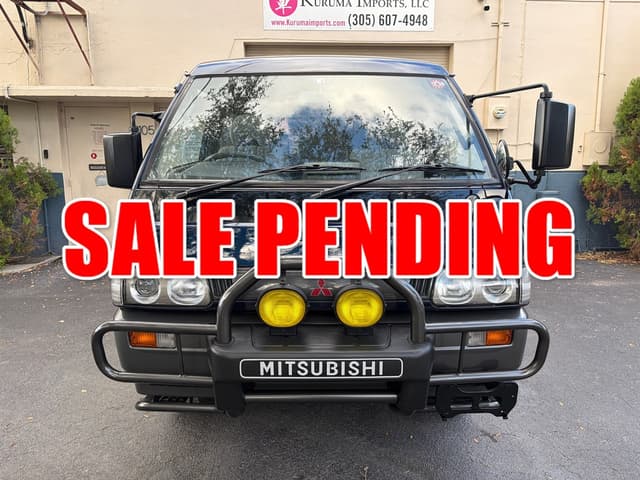 1996 Mitsubishi Delica JDM car for sale — photo 2 of 24