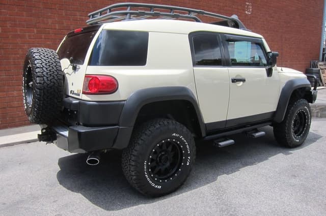2010 Toyota Fj Cruiser JDM car for sale — photo 7 of 25