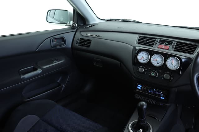 2001 Mitsubishi Lancer JDM car for sale — photo 17 of 25