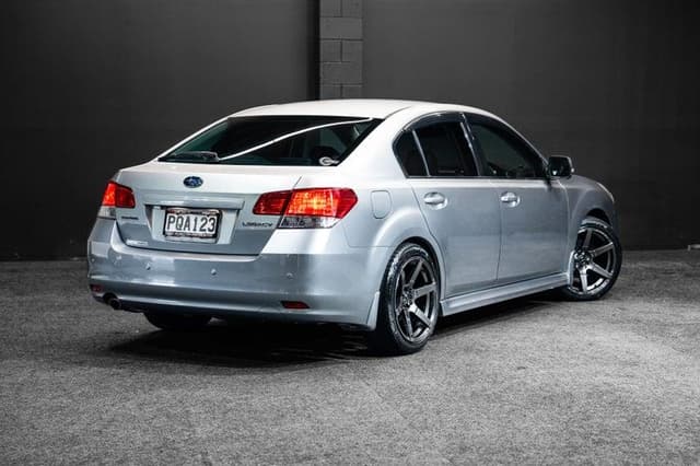 2009 Subaru Legacy JDM car for sale — photo 12 of 18