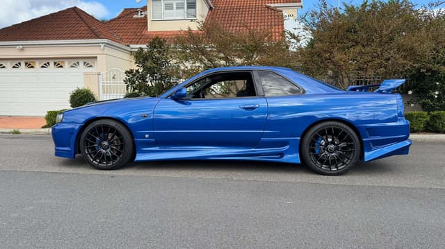 1998 Nissan Skyline JDM car for sale — photo 3 of 11