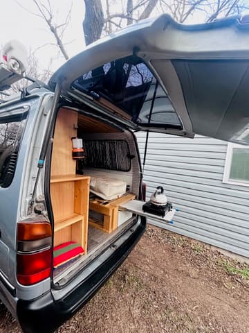 1991 Toyota HiAce JDM car for sale — photo 27 of 29