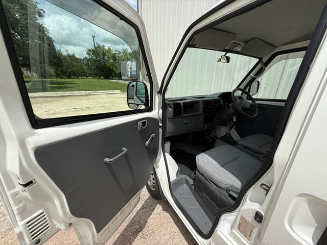 2000 Mitsubishi Minicab JDM car for sale — photo 9 of 20