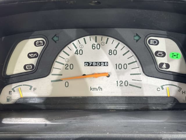 1998 Mitsubishi Minicab JDM car for sale — photo 7 of 25