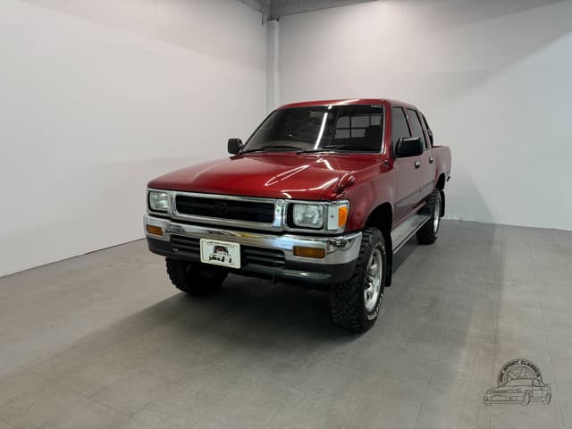 1992 Toyota Hilux JDM car for sale — photo 4 of 25