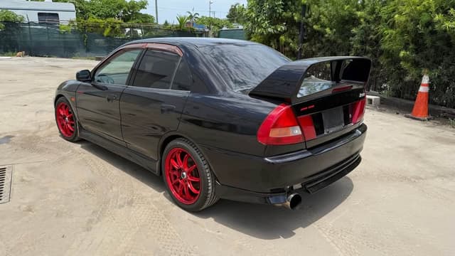 1996 Mitsubishi Lancer JDM car for sale — photo 2 of 13