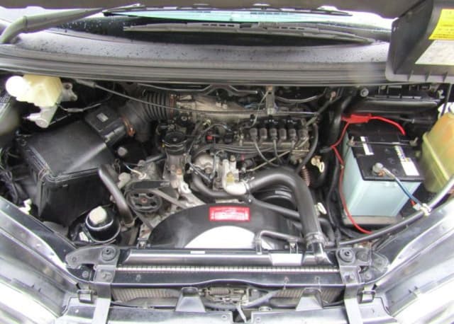 2004 Mitsubishi Delica JDM car for sale — photo 6 of 12