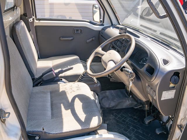1994 Daihatsu Hijet JDM car for sale — photo 11 of 13