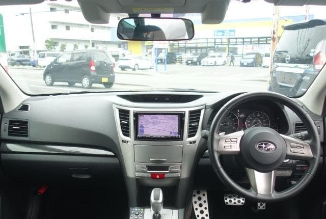 2011 Subaru Legacy JDM car for sale — photo 9 of 25