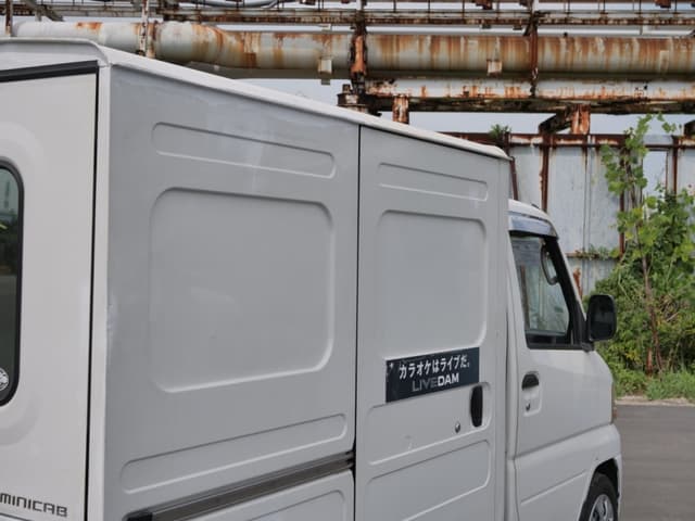 2001 Mitsubishi Minicab JDM car for sale — photo 18 of 25