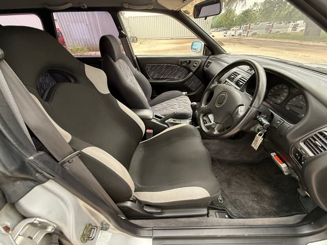 1996 Subaru Legacy JDM car for sale — photo 18 of 21