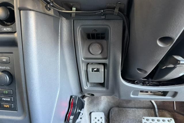 1996 Mitsubishi Pajero JDM car for sale — photo 9 of 9