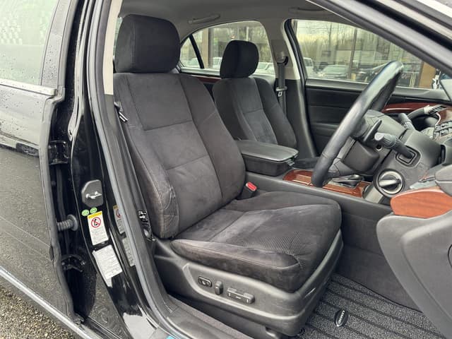 2010 Honda Legend JDM car for sale — photo 9 of 19