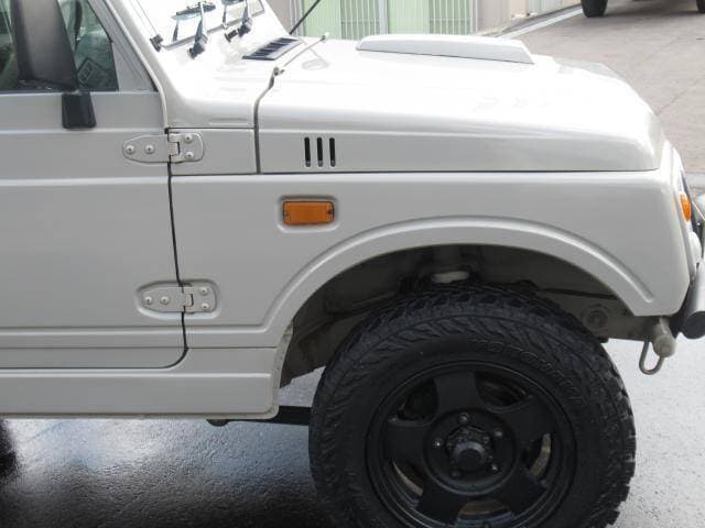 1998 Suzuki Jimny JDM car for sale — photo 16 of 20