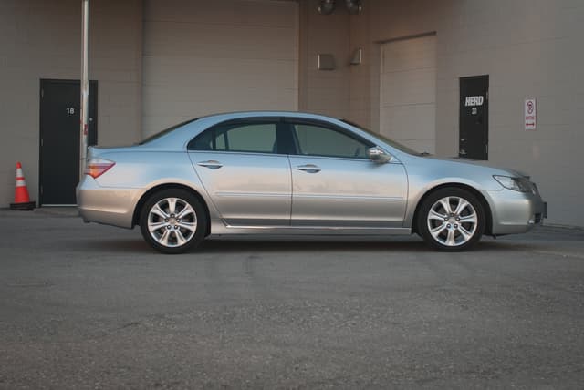 2008 Honda Legend JDM car for sale — photo 9 of 25