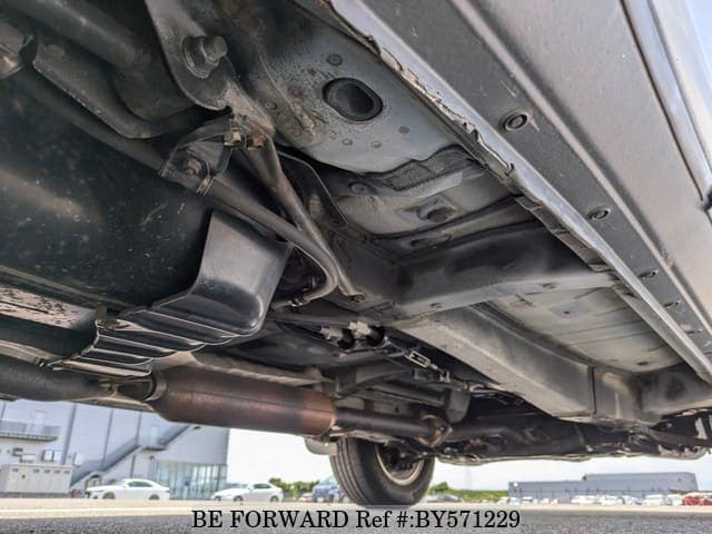 2001 Toyota Harrier JDM car for sale — photo 22 of 25