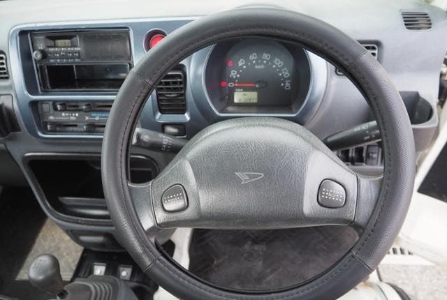 2007 Daihatsu Hijet JDM car for sale — photo 22 of 25