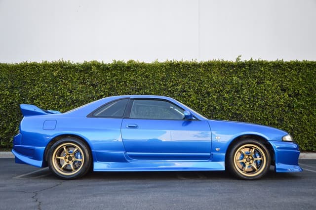 1995 Nissan Skyline JDM car for sale — photo 10 of 25
