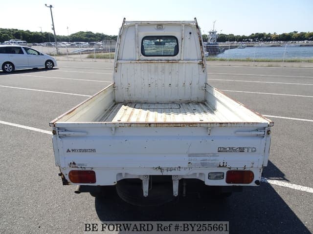 1997 Mitsubishi Minicab JDM car for sale — photo 4 of 25
